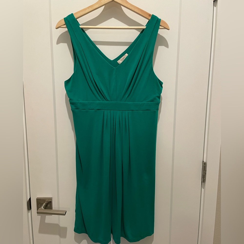 LOFT sleeveless v-neck dress. Size M